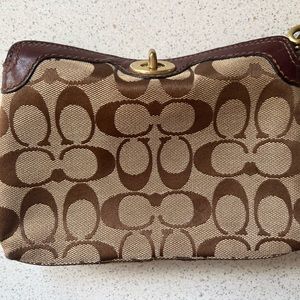 Coach Wristlet. Very good condition